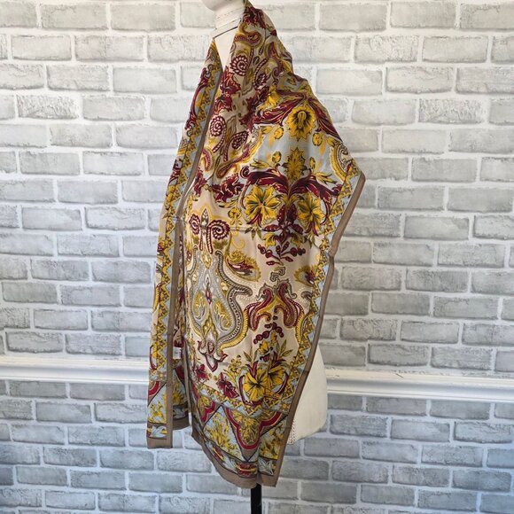 Vintage Oscar De la Renta Silk Scarf Made in Japan Classic Quiet Luxury Designer - Picture 2 of 10